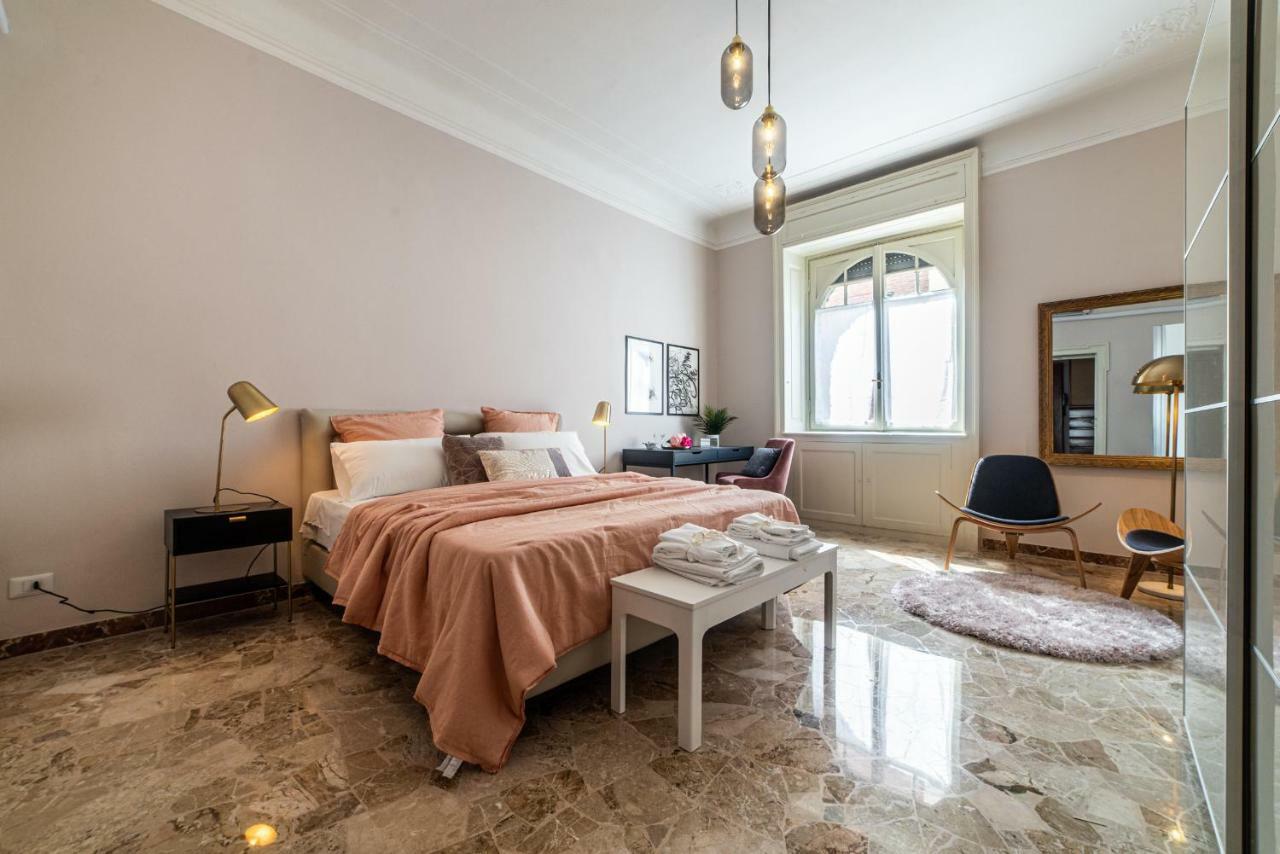 Apartment Joivy Sophisticated 3-bed Flat With Desk Mailand